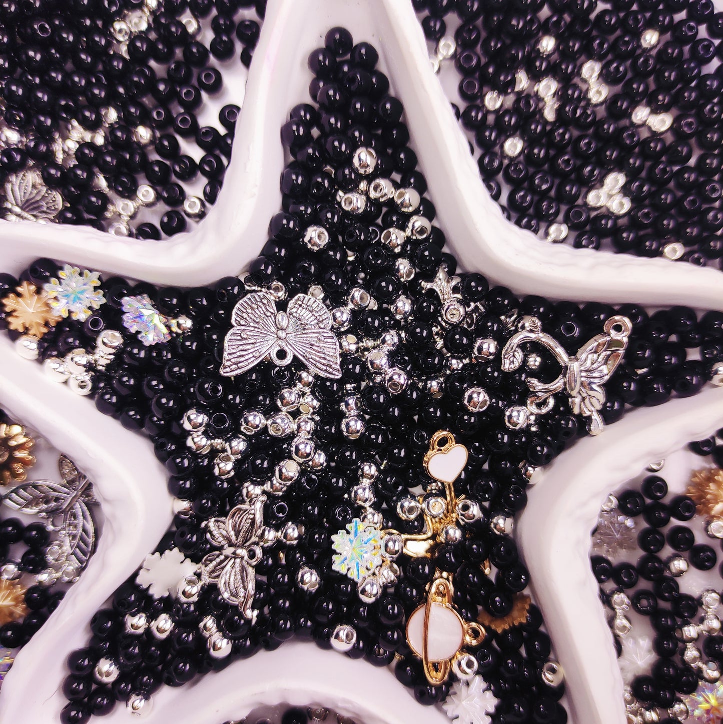 Mix Black Butterfly 4mm