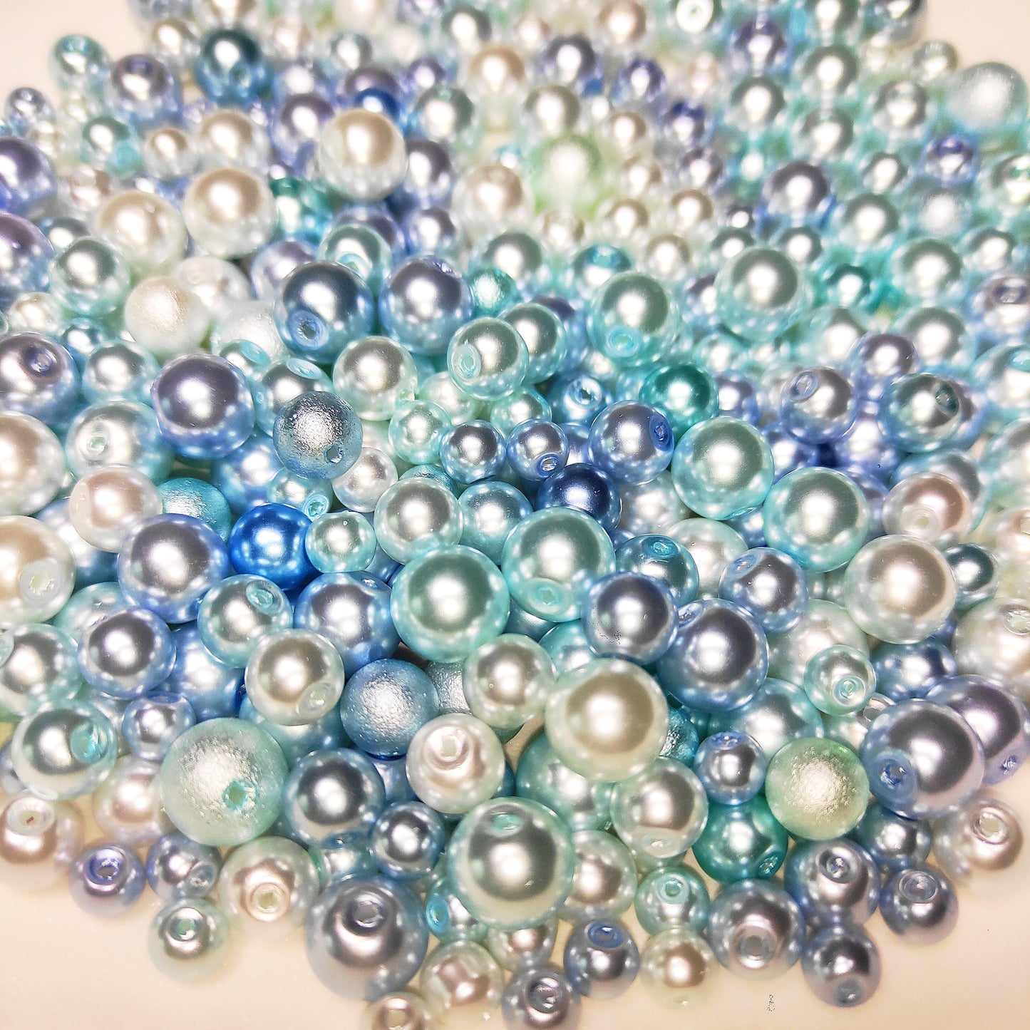 [G] Pearly Blue white 6-10mm