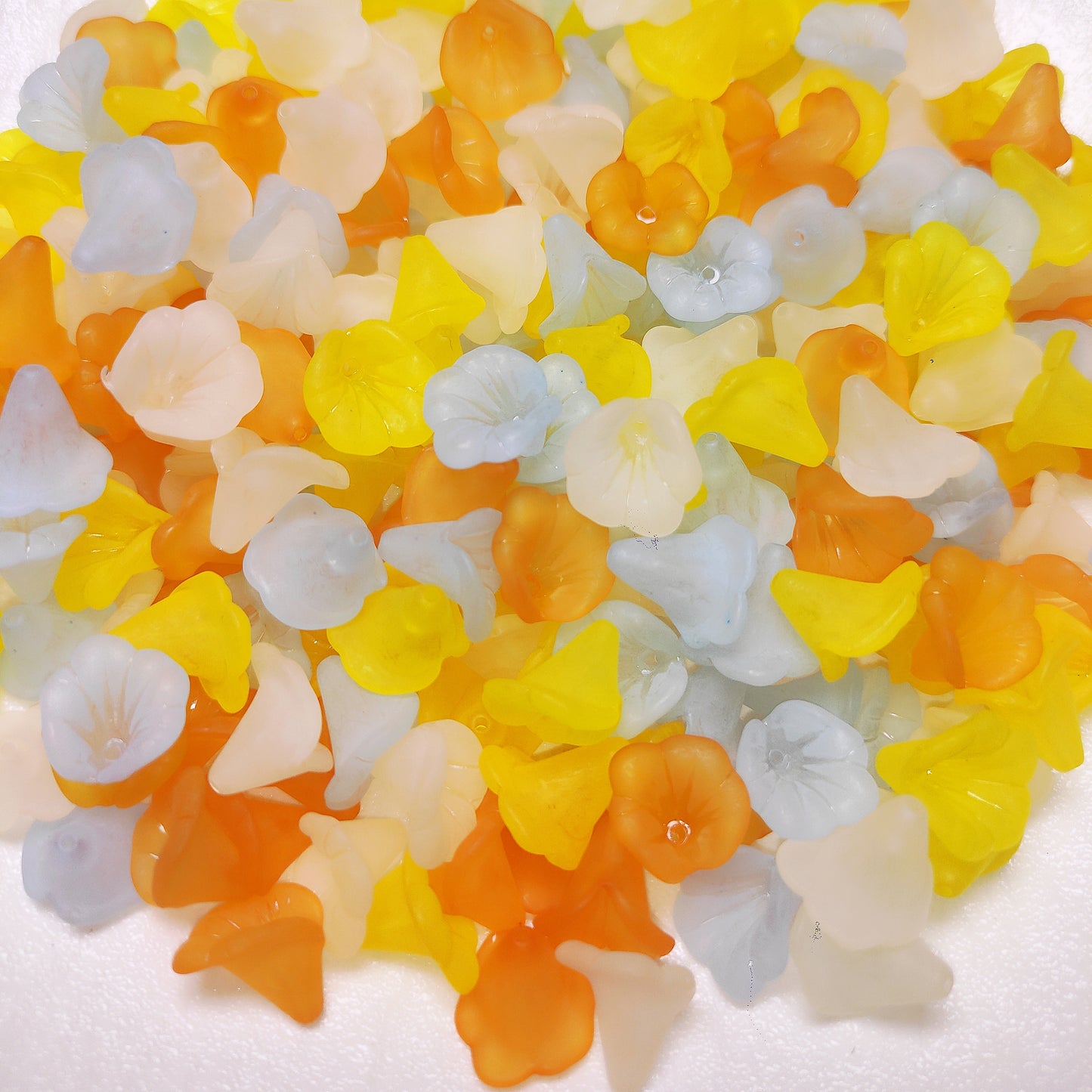 [041] Acrylic Flower Mix