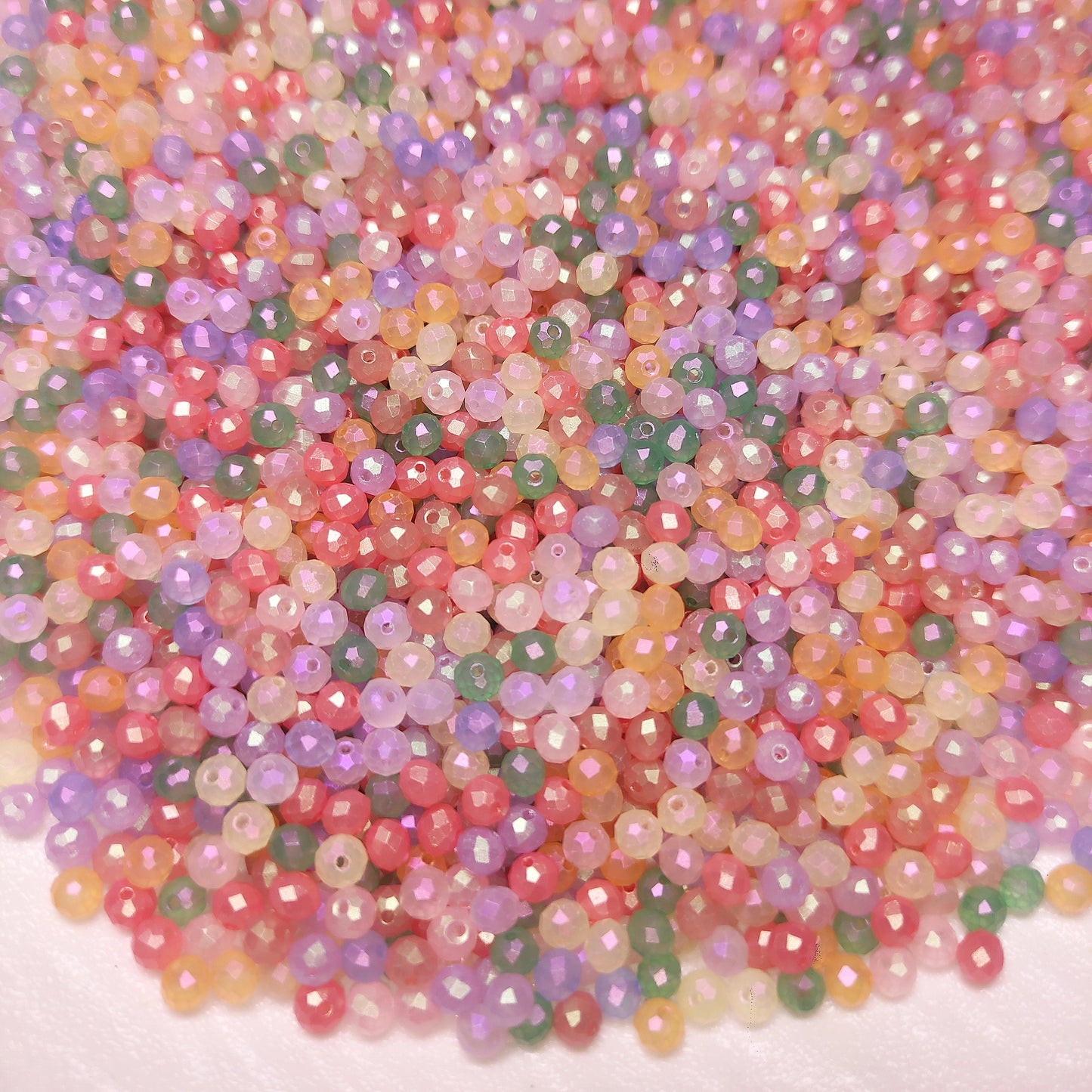 [143] Faceted Round 4mm