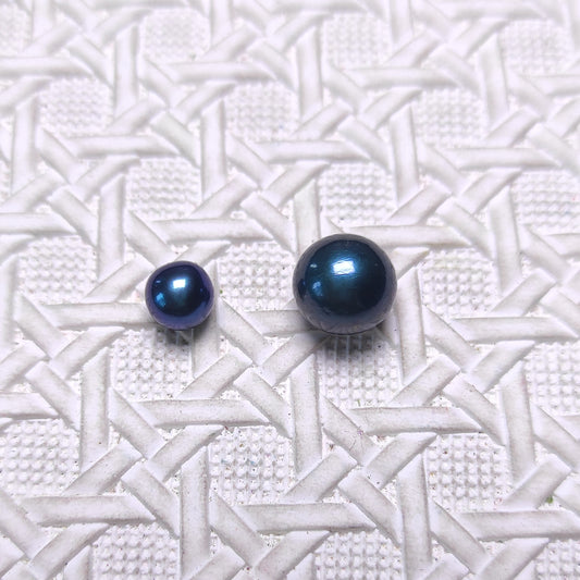 [267] Black Tahitian pearl
