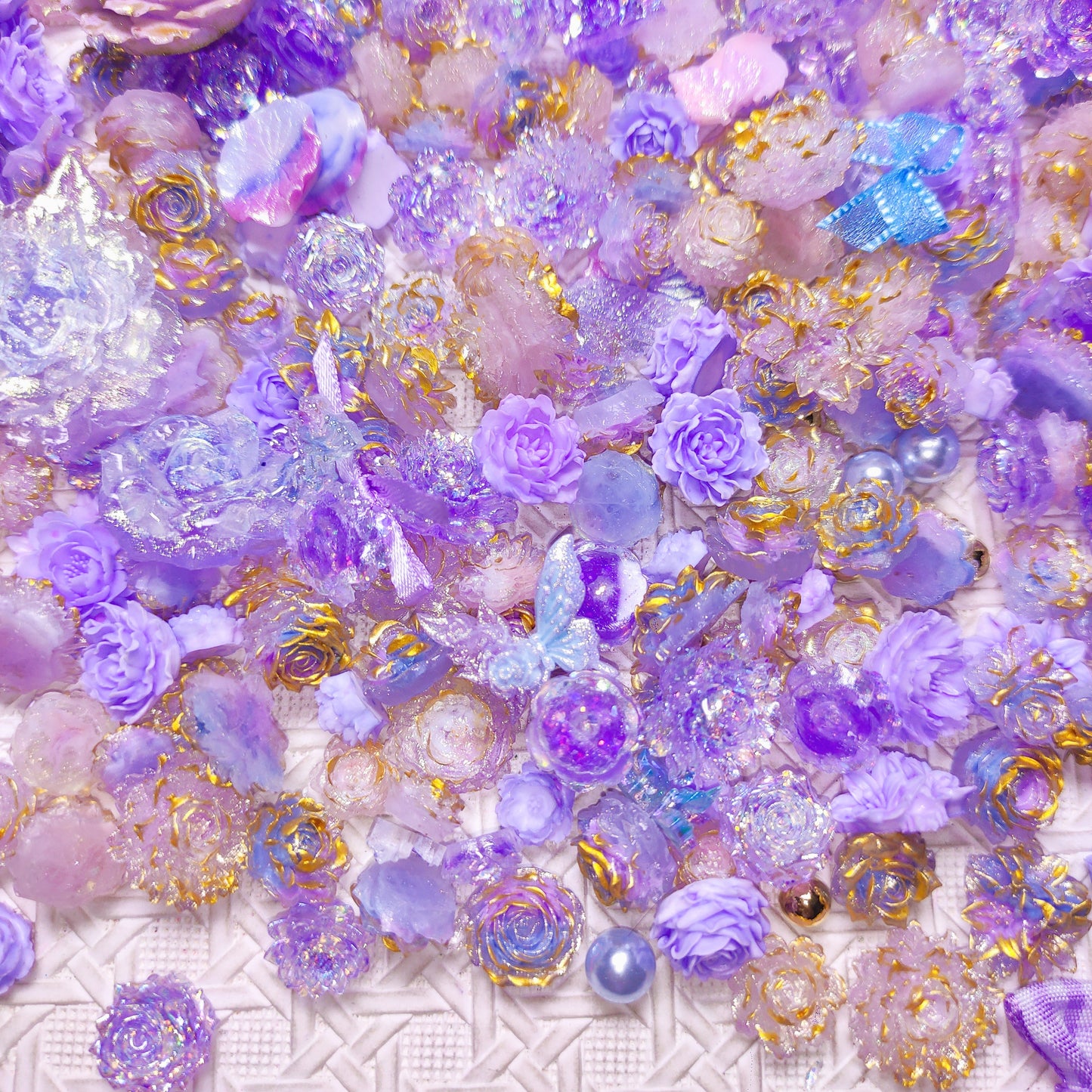 [304] Violet Gilded Garden