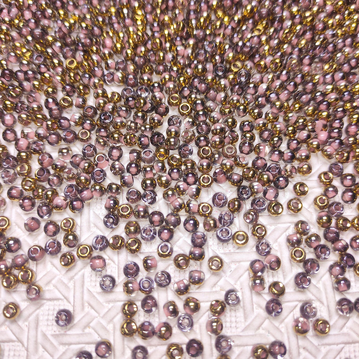 [316] Pink Gold Line Beads 4mm