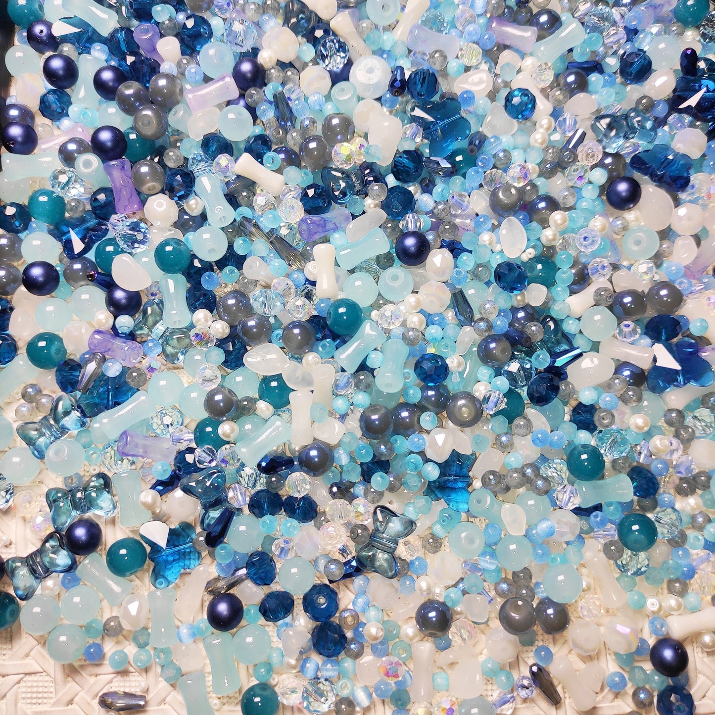 [346] Glass & Crystal Blue Lagoon